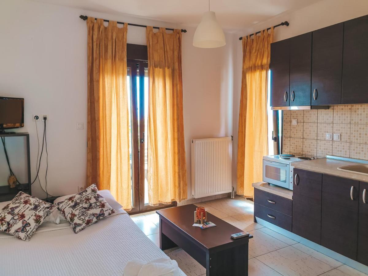Aroma Studios And Apartments Vourvourou Extérieur photo