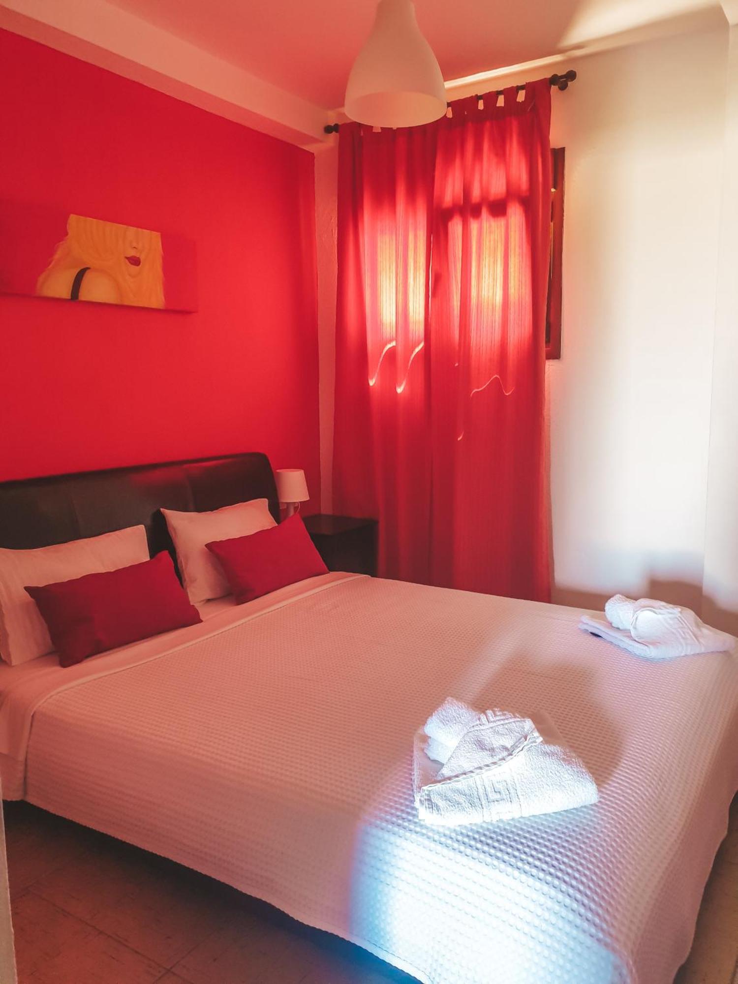 Aroma Studios And Apartments Vourvourou Extérieur photo